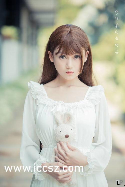 吃瓜爆料反差表,揭秘明星吃瓜爆料背后的反差真相